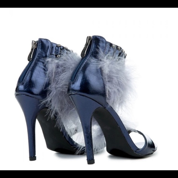 Navy Blue Cape Robbin Heels - Picture 4 of 4